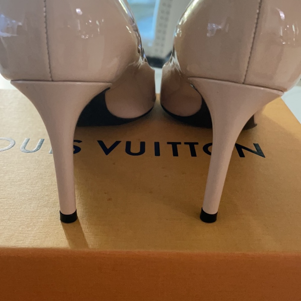 Louis Vuitton Betty Pumps - Picture 8 of 10